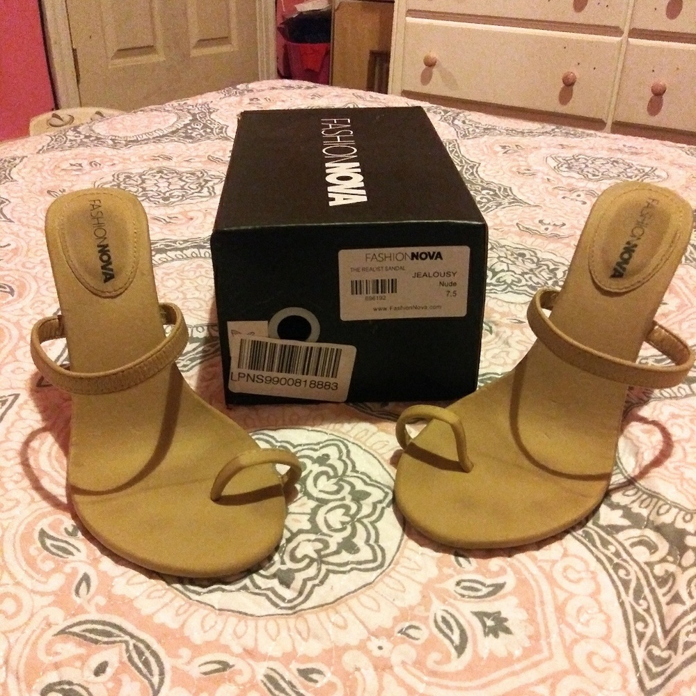 Fashion nova "jealousy heeled sandal"7.5